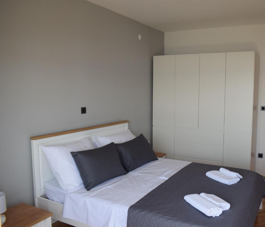 Apartman Oneum Омиш Экстерьер фото