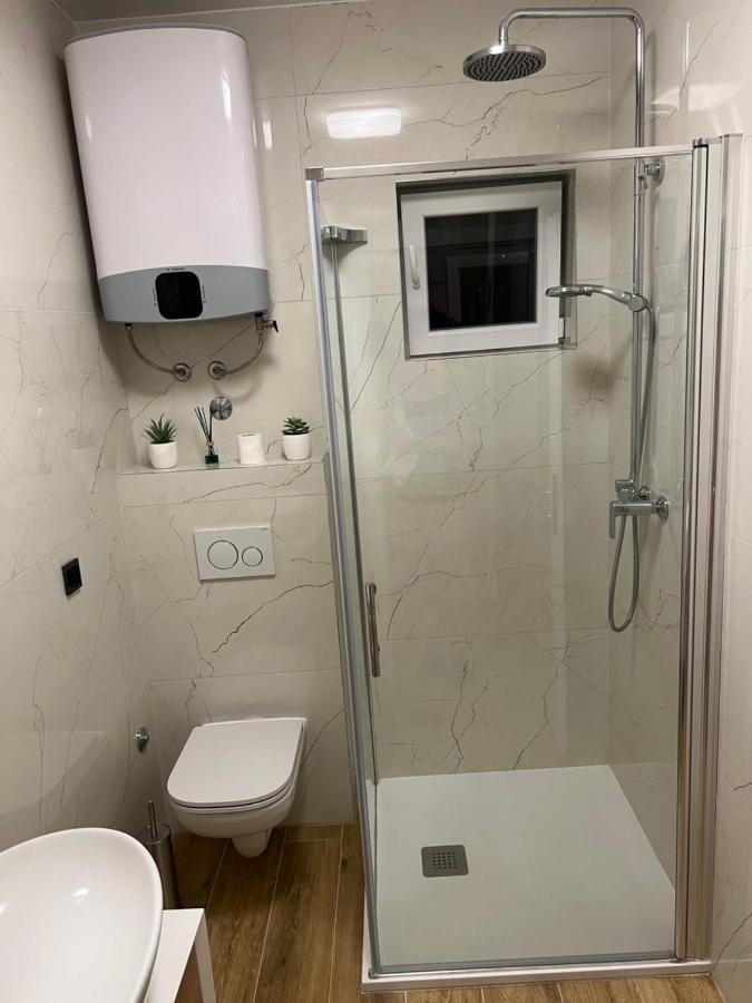Apartman Oneum Омиш Экстерьер фото