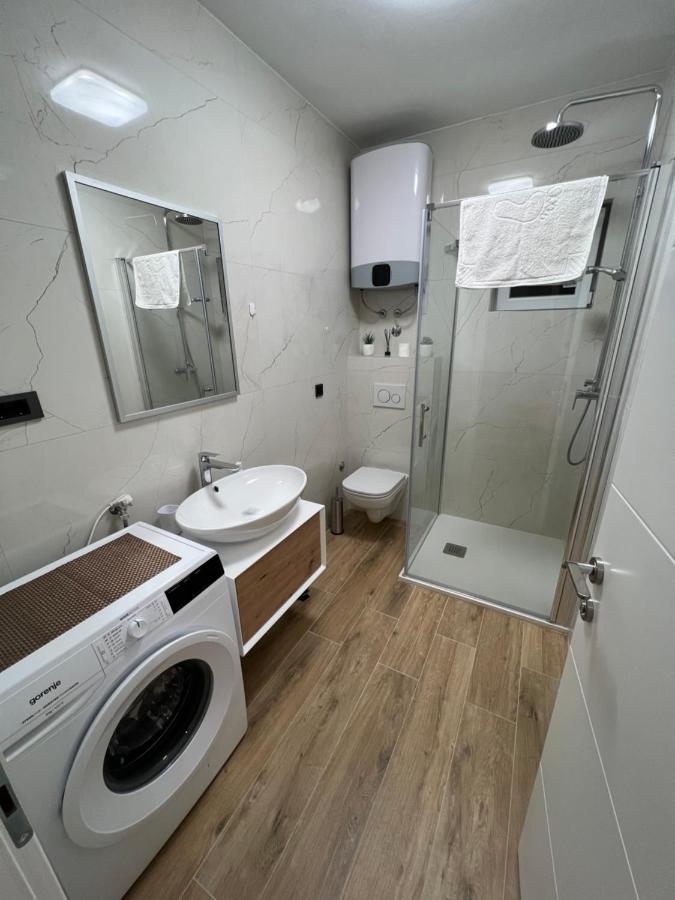 Apartman Oneum Омиш Экстерьер фото